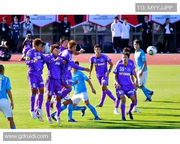 世界杯焦点战阿森纳与里昂激战成和全场瞬间回顾与分析