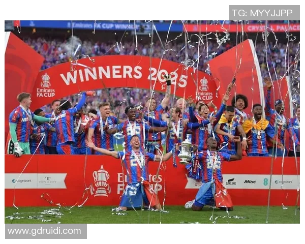 足总杯决战巴萨凭点球大战险胜曼城战术解析引发全场热议