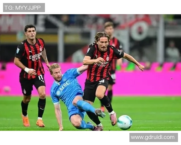 世界杯激战AC米兰险胜切尔西乌龙球引发全场热议与争议判罚