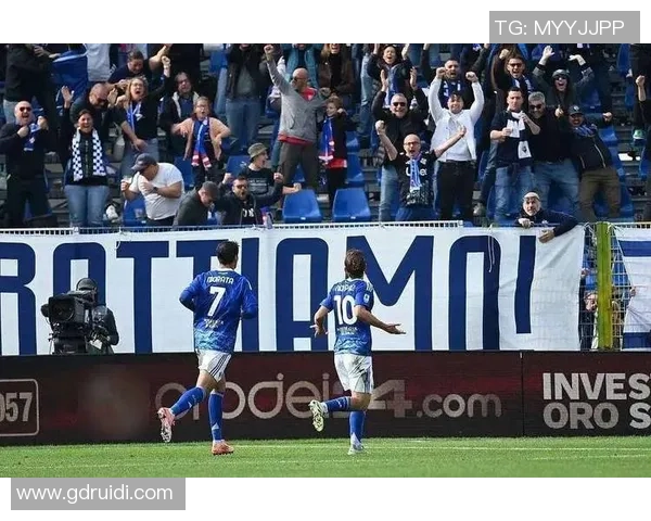 国王杯曼城小胜皇马争议判罚引发全场热议