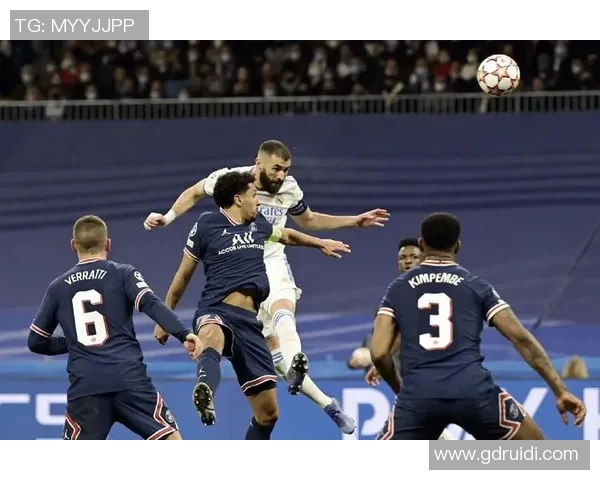 友谊赛巴黎圣日耳曼与马竞激战成平局全场瞬间回顾与焦点分析 友谊赛巴黎圣日耳曼与马竞激战成平局全场瞬间回顾与焦点分析