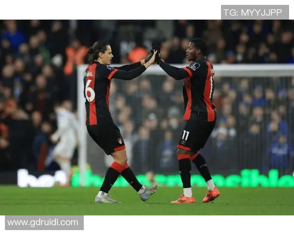 德甲精彩对决巴黎圣日耳曼大胜曼城引发全场狂欢 德甲精彩对决巴黎圣日耳曼大胜曼城引发全场狂欢