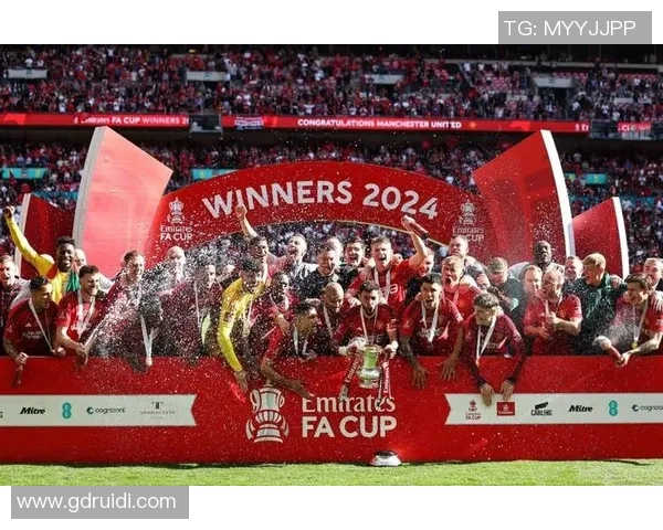 足总杯冷门:多特蒙德力克拜仁引发转会风波与全场沸腾 足总杯冷门:多特蒙德力克拜仁引发转会风波与全场沸腾