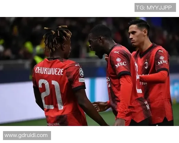 友谊赛巴黎圣日耳曼与马竞激战成平局精彩瞬间引发全场热议