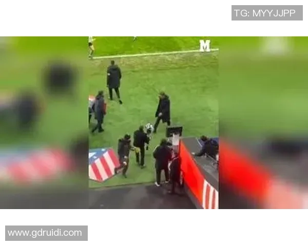 国王杯激战AC米兰与马竞0比0平局冷门引发全场热议 国王杯激战AC米兰与马竞0比0平局冷门引发全场热议