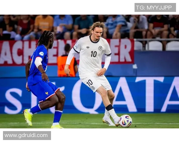 国王杯精彩对决拜仁与切尔西战平转会传闻引发热议