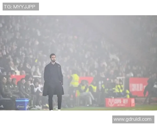 西甲激战拜仁小胜切尔西红牌事件引发全场热议与转会传闻 西甲激战拜仁小胜切尔西红牌事件引发全场热议与转会传闻