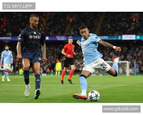 国王杯精彩对决曼城与那不勒斯战成平局帽子戏法点燃全场激情